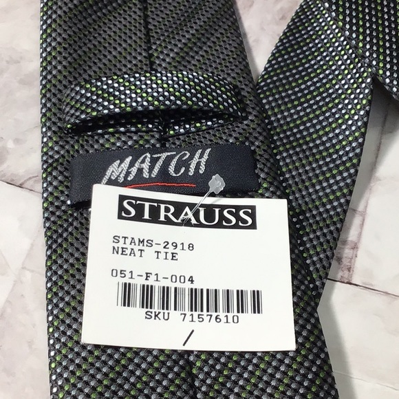 Strauss green and silver silk blend tie - Picture 5 of 6